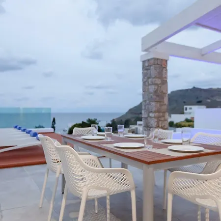 Luxury Sunrise White Villa Líndos